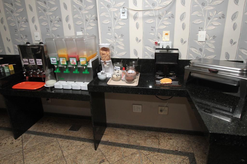 Hotel Pouso Alegre Campo Grande  Екстериор снимка