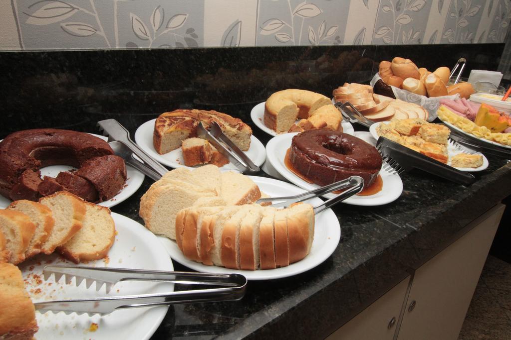 Hotel Pouso Alegre Campo Grande  Екстериор снимка